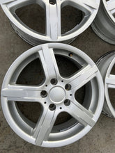 Laden Sie das Bild in den Galerie-Viewer, 4x Alufelge 16 Zoll 6.0" 5x112 46ET Glanz Silber Seat Rim Wheel FEL6171375547jg