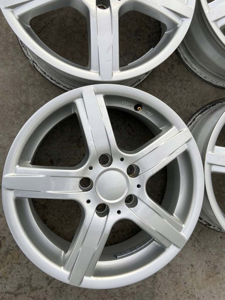 4x Alufelge 16 Zoll 6.0" 5x112 46ET Glanz Silber Seat Rim Wheel FEL6171375547jg