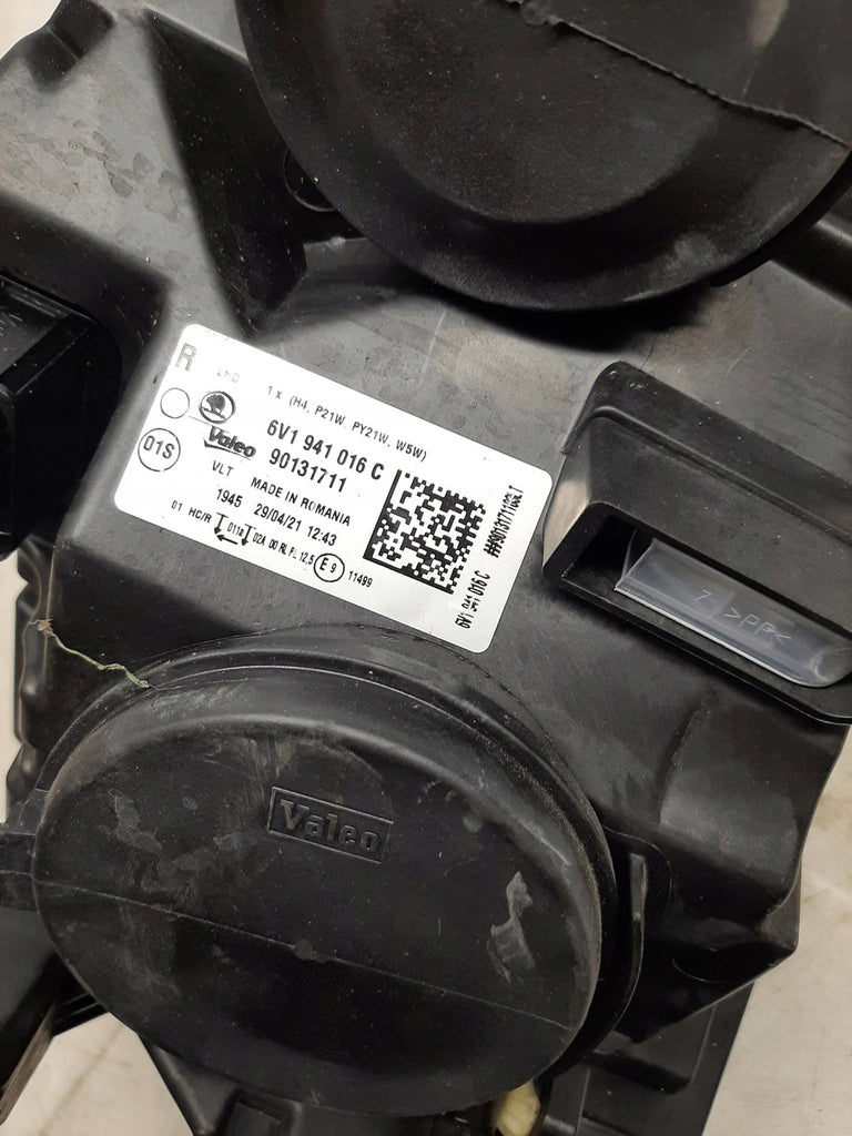 Frontscheinwerfer Skoda Fabia 6V1941016C Rechts Scheinwerfer Headlight