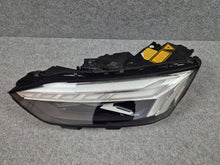 Laden Sie das Bild in den Galerie-Viewer, Frontscheinwerfer Audi A5 8W6941085 030112023500 LED Rechts oder Links SCH9194468122zu