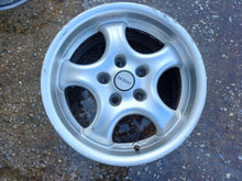Laden Sie das Bild in den Galerie-Viewer, 1x Alufelge 15 Zoll 7.0" 5x112 35ET C725535 Mercedes-Benz W124 Rim Wheel FEL9293673213io