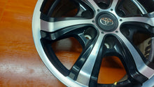 Laden Sie das Bild in den Galerie-Viewer, 1x Alufelge 17 Zoll 7.5" 6x139.7 30ET Glanz PZ040-0KB05 Toyota Hilux Viii FEL1518192655cm
