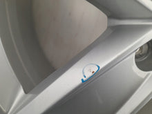Load image into Gallery viewer, 1x Alufelge 17 Zoll 6.5" 5x112 38ET Glanz Silber 5NA071497 VW Rim Wheel FEL7653882117xx