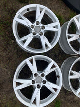 Laden Sie das Bild in den Galerie-Viewer, 4x Alufelge 17 Zoll 7.0" 5x112 43ET 8U0601025AM Audi A3 Q3 Rim Wheel FEL9852568866rz