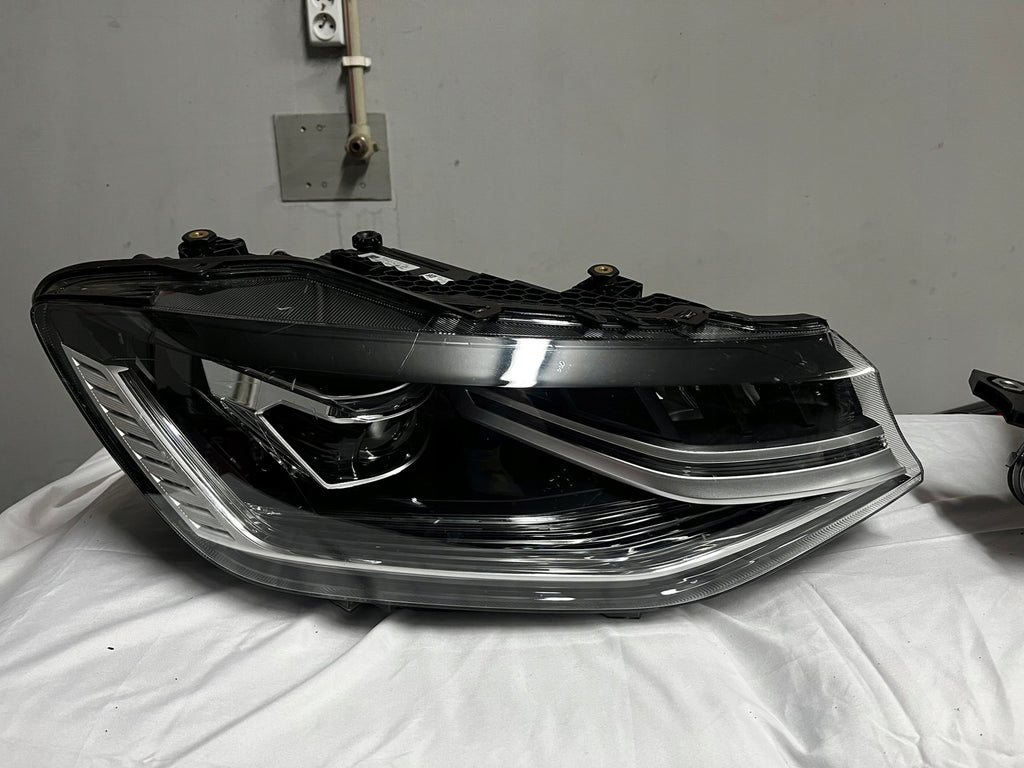 Frontscheinwerfer VW Caddy 2K8941035N Ein Stück (Rechts oder Links) Headlight SCH8042437026kz