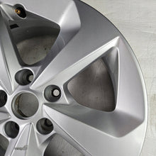 Laden Sie das Bild in den Galerie-Viewer, 1x Alufelge 17 Zoll 7.0" 5x114.3 40ET 1053HV01B Nissan Qashqai I J10 J11 J12 FEL3066911635hu