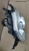 Laden Sie das Bild in den Galerie-Viewer, Frontscheinwerfer Mitsubishi I W Ein Satz Scheinwerfer Headlight