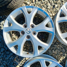 Load image into Gallery viewer, 4x Alufelge 17 Zoll 6.5" 5x114.3 52 5ET Glanz Silber 9965066570 Mazda Cx-30 FEL2133901739gh