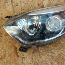 Laden Sie das Bild in den Galerie-Viewer, Frontscheinwerfer Renault Captur 30128121100 Ein Stück (Rechts oder Links) SCH8549709830tp