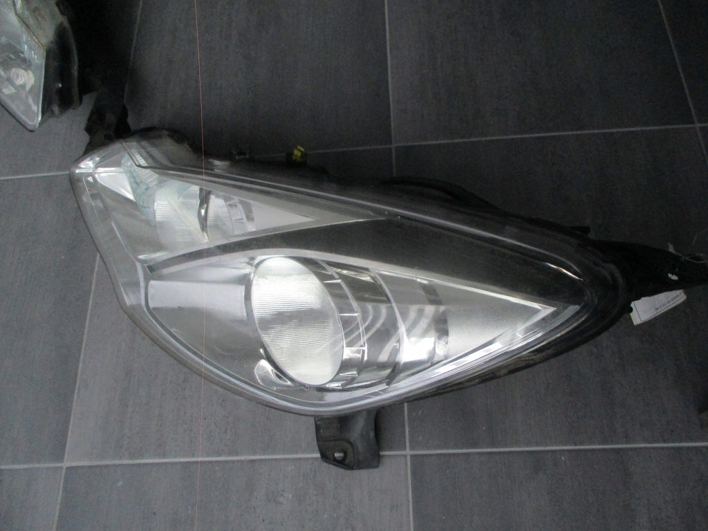 Frontscheinwerfer Citroën C3 II 9677033880 Ein Stück (Rechts oder Links)