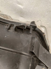 Laden Sie das Bild in den Galerie-Viewer, Frontscheinwerfer Citroën C4 9687304480 Ein Satz Scheinwerfer Headlight SCH5981343351ma