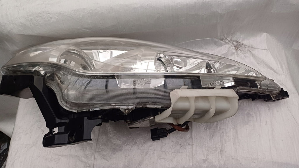 Frontscheinwerfer Citroën C-Crosser 4007 Xenon Rechts Scheinwerfer Headlight SCH4133810179qr