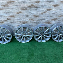 4x Alufelge 18 Zoll 8.0