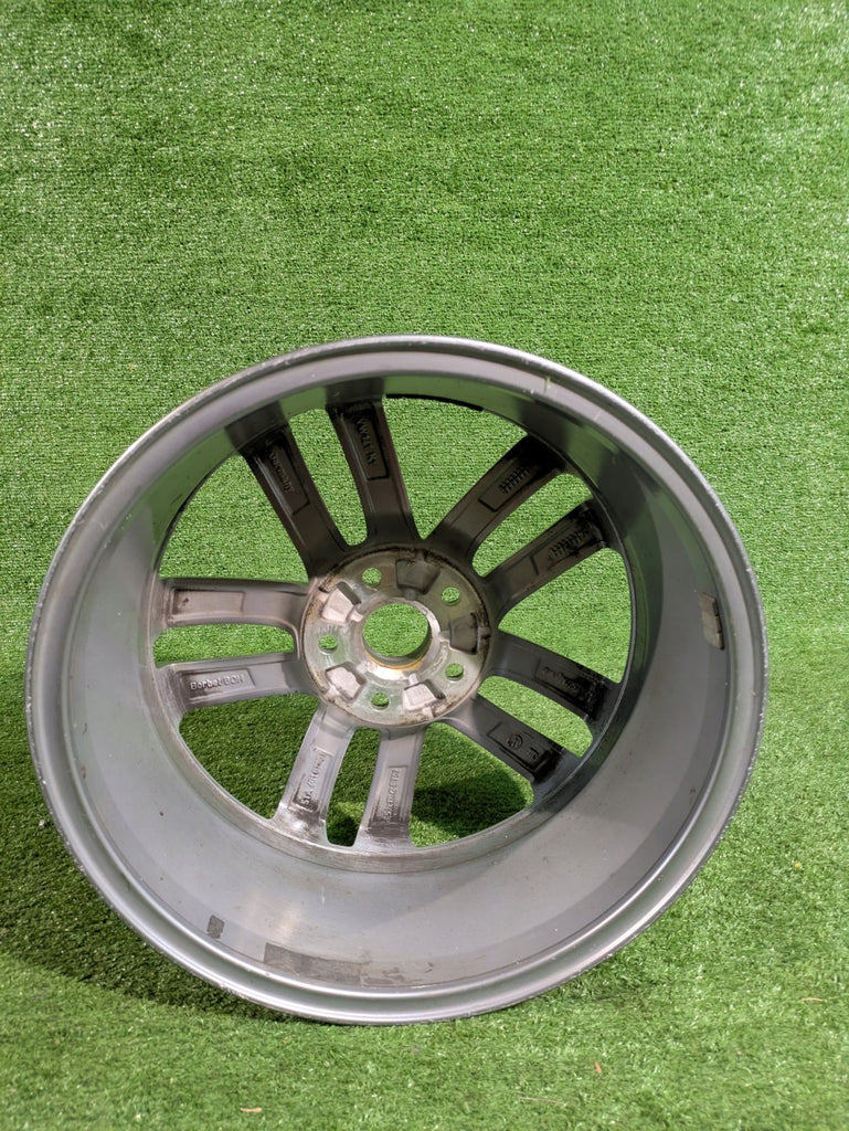 1x Alufelge 17 Zoll 6.5" 5x112 52ET Glanz Graphit 5TA601025G VW Touran Rim Wheel FEL1362469407vt