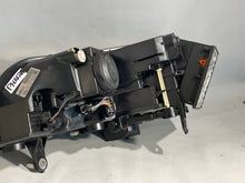 Load image into Gallery viewer, Frontscheinwerfer VW Phaeton 3D1941016J 3D1941017P Xenon Rechts oder Links SCH5407177403ls