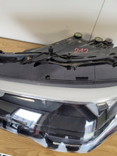 Laden Sie das Bild in den Galerie-Viewer, Frontscheinwerfer Audi Q3 83A941011 Full LED Links Scheinwerfer Headlight
