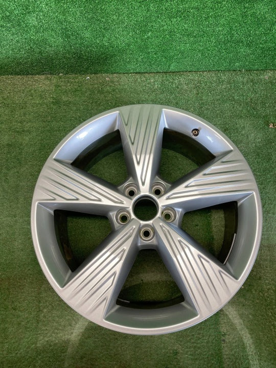 1x Alufelge 19 Zoll 5x112 89A601025B Audi E-Tron Rim Wheel FEL7137828484zb