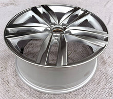 Laden Sie das Bild in den Galerie-Viewer, 1x Alufelge 18 Zoll 7.5" 5x112 51ET Glanz Silber 5G0601025DH VW Golf I Rim Wheel FEL4428785038qr