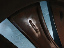 Load image into Gallery viewer, 1x Alufelge 19 Zoll 8.5" 5x108 47ET Glanz Silber 32243393 Volvo V60 S60 FEL4337659321nu