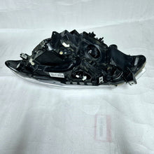 Laden Sie das Bild in den Galerie-Viewer, Frontscheinwerfer BMW 2 F22 8738686-02 Full LED Rechts Scheinwerfer Headlight SCH9570345319uh