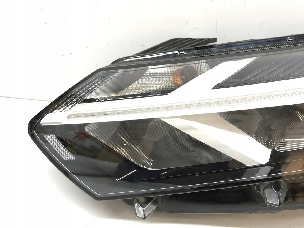 Frontscheinwerfer Dacia Sandero III Logan 260601750R Links Headlight