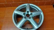 Load image into Gallery viewer, 1x Alufelge 17 Zoll 7.0" 5x114.3 45ET Glanz Silber 42611 Toyota Corolla Avensis FEL7898506073jh