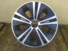 Laden Sie das Bild in den Galerie-Viewer, 1x Alufelge 17 Zoll 7.5&quot; 5x112 40ET A2134015100 Mercedes-Benz W213 Rim Wheel