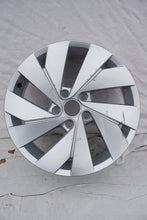Load image into Gallery viewer, 1x Alufelge 17 Zoll 7.5" 5x112 51ET Glanz Silber 5H0601025BE VW Golf Viii FEL7305757055fe