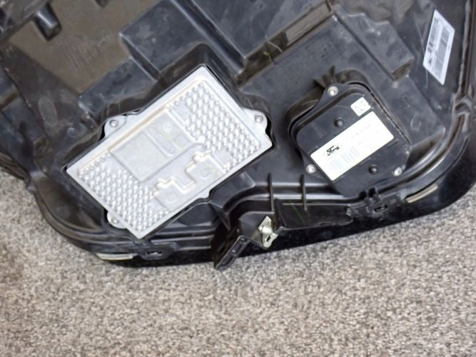 Frontscheinwerfer Ford FK7B-13W030-CG Ein Stück (Rechts oder Links) Headlight SCH5328827903zv