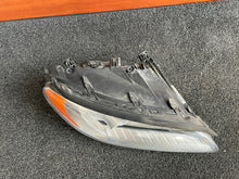 Laden Sie das Bild in den Galerie-Viewer, Frontscheinwerfer Volvo Xc70 31214348 Xenon Rechts Scheinwerfer Headlight SCH2969205765bl