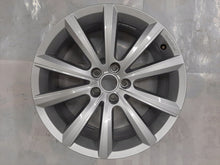 Load image into Gallery viewer, 1x Alufelge 18 Zoll 8.0" 5x112 25ET Glanz Silber 7600714981885X11225 VW Touareg FEL5289382518qp