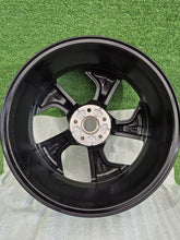 Load image into Gallery viewer, 1x Alufelge 19 Zoll 7.0" 5x114.3 D0300-HV05B Nissan Qashqai II J11 Rim Wheel FEL1856960538lp