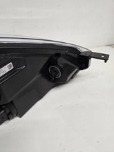 Laden Sie das Bild in den Galerie-Viewer, Frontscheinwerfer Ford Fiesta VII H1BB-13W030-CD LED Links Headlight SCH9623024421yu