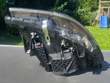 Laden Sie das Bild in den Galerie-Viewer, Frontscheinwerfer BMW 5 F10 7343911-08 Bi-Xenon Links Scheinwerfer Headlight SCH8358240767ru