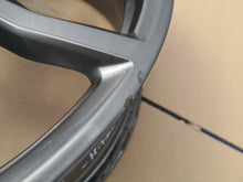 Laden Sie das Bild in den Galerie-Viewer, 1x Alufelge 18 Zoll 6.5" 5x112 41ET Glanz Graphit 6877550 BMW F39 X1 F48 FEL5375826102jf
