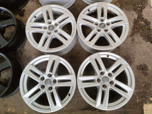 Laden Sie das Bild in den Galerie-Viewer, 4x Alufelge 17 Zoll 7.0" 5x112 42ET Glanz Silber 8W0601025P Audi A4 B8 Rim Wheel FEL6387461937sy