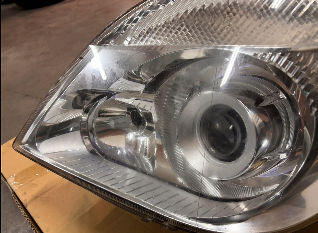 Frontscheinwerfer Mercedes-Benz Sprinter 906 A9068200961 Links Headlight SCH7004506167yh