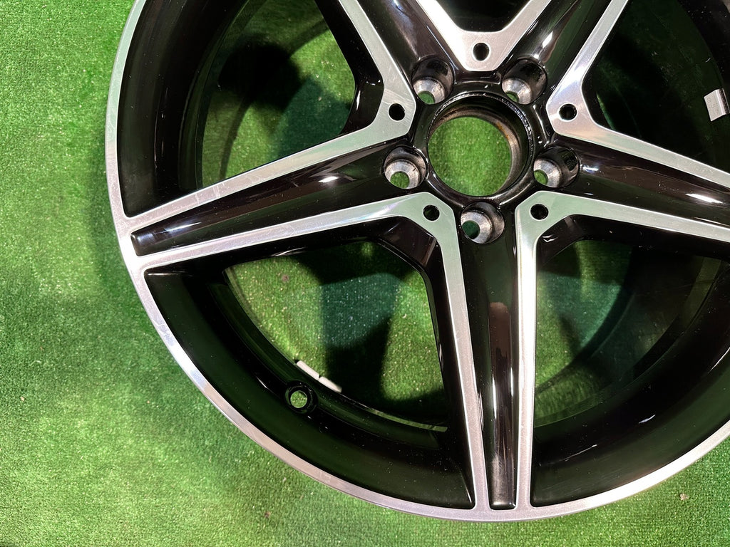 1x Alufelge 18 Zoll 8.5" 5x112 49ET A2054017200 Mercedes-Benz W205 Rim Wheel