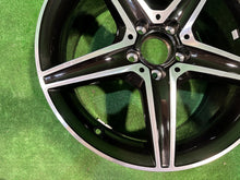 Laden Sie das Bild in den Galerie-Viewer, 1x Alufelge 18 Zoll 8.5&quot; 5x112 49ET A2054017200 Mercedes-Benz W205 Rim Wheel