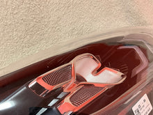 Laden Sie das Bild in den Galerie-Viewer, Frontscheinwerfer Kia Ceed 92102J7100 Rechts Scheinwerfer Headlight