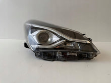 Laden Sie das Bild in den Galerie-Viewer, Frontscheinwerfer Toyota Yaris MCJ31640 Rechts Scheinwerfer Headlight SCH6460548716zx