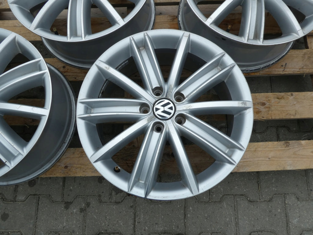 4x Alufelge 18 Zoll 7.0" 5x112 43ET Glanz Silber 5N0601025D VW Rim Wheel FEL7075486830le