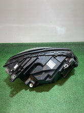 Laden Sie das Bild in den Galerie-Viewer, Frontscheinwerfer Mercedes-Benz Gla A1569066900 LED Links Scheinwerfer Headlight SCH2644554485zi