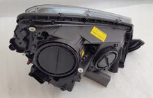 Load image into Gallery viewer, Frontscheinwerfer Skoda Yeti 5L1941015C Xenon Links Scheinwerfer Headlight