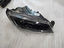 Laden Sie das Bild in den Galerie-Viewer, Frontscheinwerfer Skoda Superb III 3V1941016B 1ZS011939 Xenon Rechts Headlight