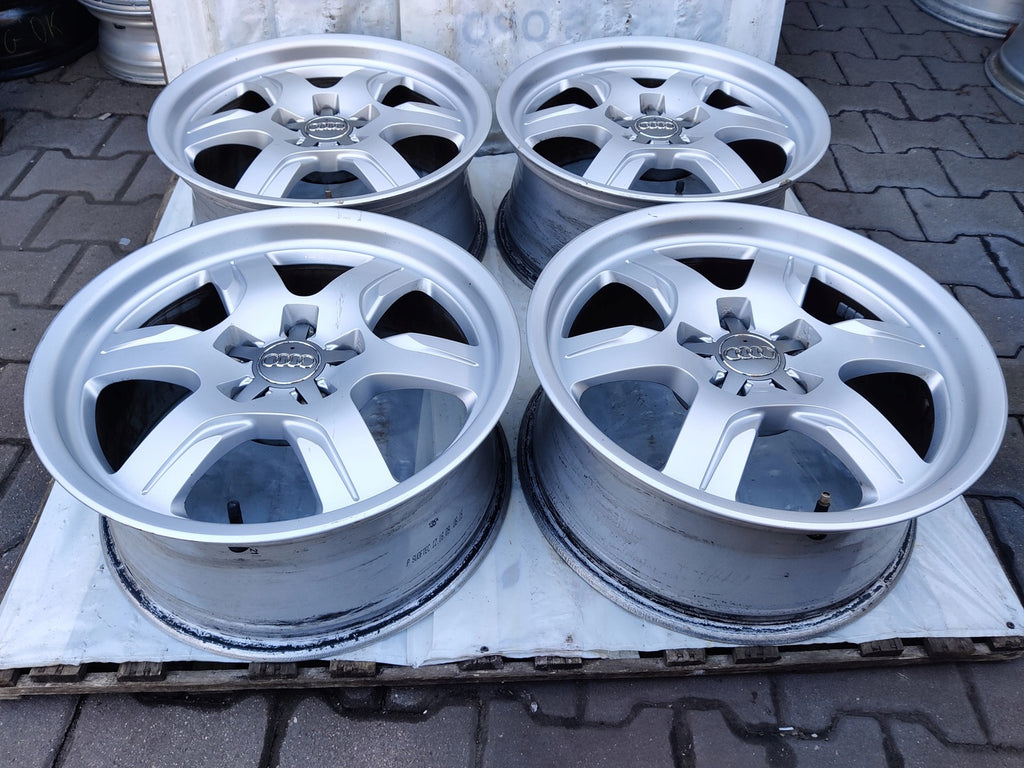 1x Alufelge 17 Zoll 7.5" 5x112 28ET Glanz Silber 8T0601025B Audi A5 Rim Wheel