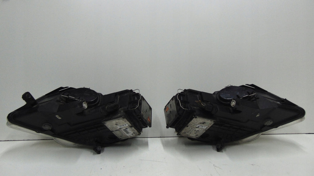 Frontscheinwerfer VW Passat 3C0941752D 3C0941751 Bi-Xenon Rechts oder Links SCH5034333089xj