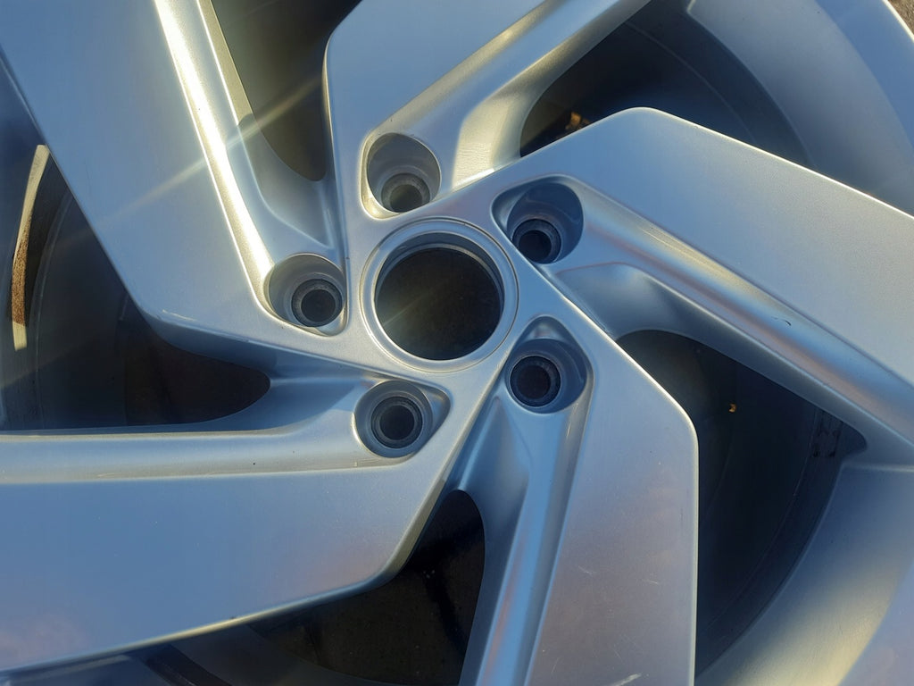 1x Alufelge 17 Zoll 7.5" 5x112 51ET VW Golf Rim Wheel