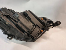 Laden Sie das Bild in den Galerie-Viewer, Frontscheinwerfer Skoda Kamiq 658941015B Links Scheinwerfer Headlight SCH9223642025hr