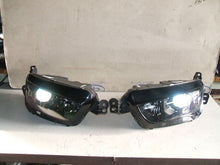 Laden Sie das Bild in den Galerie-Viewer, Frontscheinwerfer Citroën C4 Picasso 9675975180-02 9675975080-02 Xenon Ein Satz SCH6009249210ng